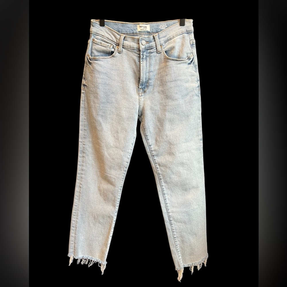 Kensie High Rise Straight Slim Jean NWOT